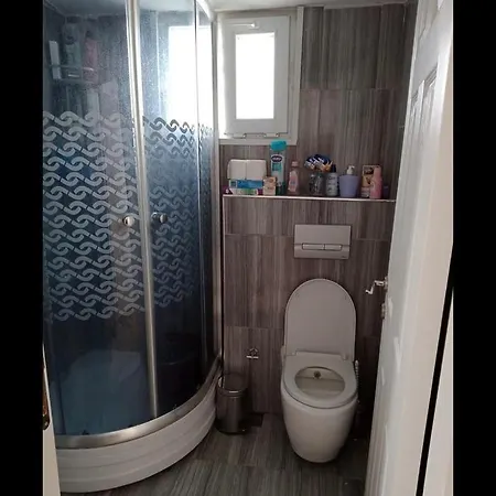 Velinin Konagi Apartment